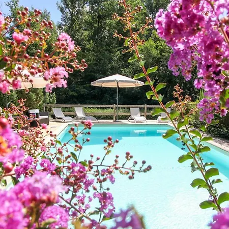 Villa Sleeps 6 Pool Wifi *