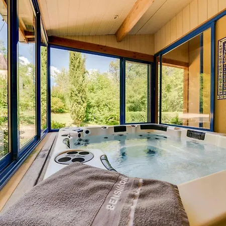 Villa Sleeps 6 Pool Wifi Vézac